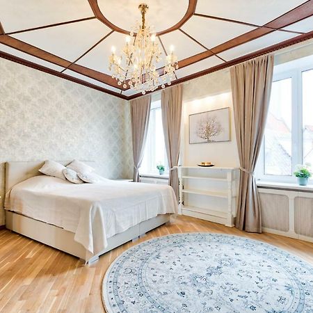 The Goldsmiths' Old Town Tallinn Treasure Extérieur photo